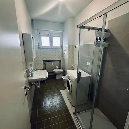 Appartamento Accogliente In Zona Ospedale Udine